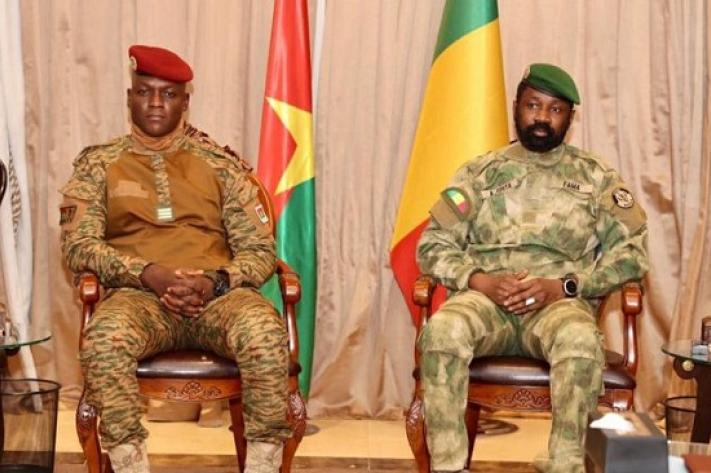 Mali, Burkina Faso e Níger retiram-se da CEDEAO "com efeitos imediatos"