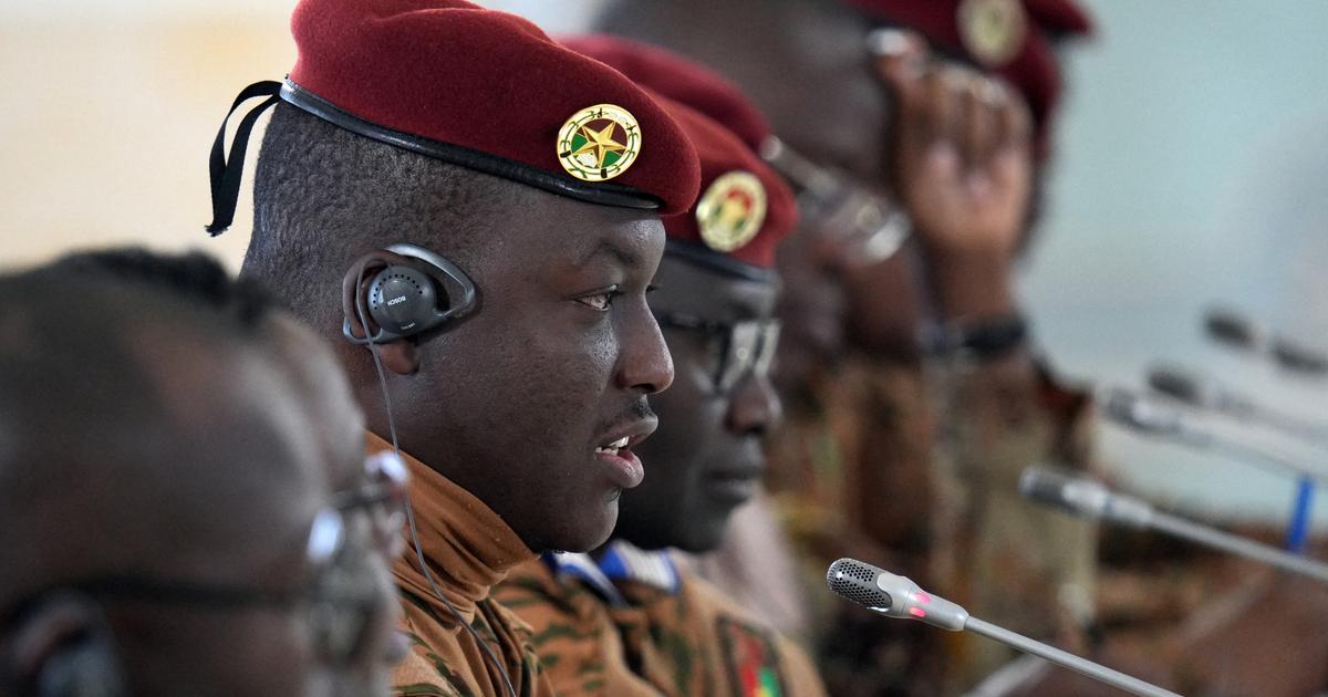 Burkina Faso; libertos cidadãos franceses acusados de espionagem.