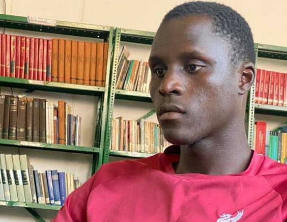 Entre o Fanatismo e a Juventude Guineense: Um Obstáculo à Transformação.