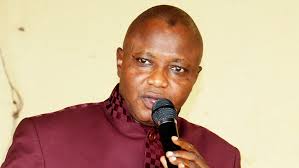 Botche Cande quebra o silêncio e atira contra os aliados