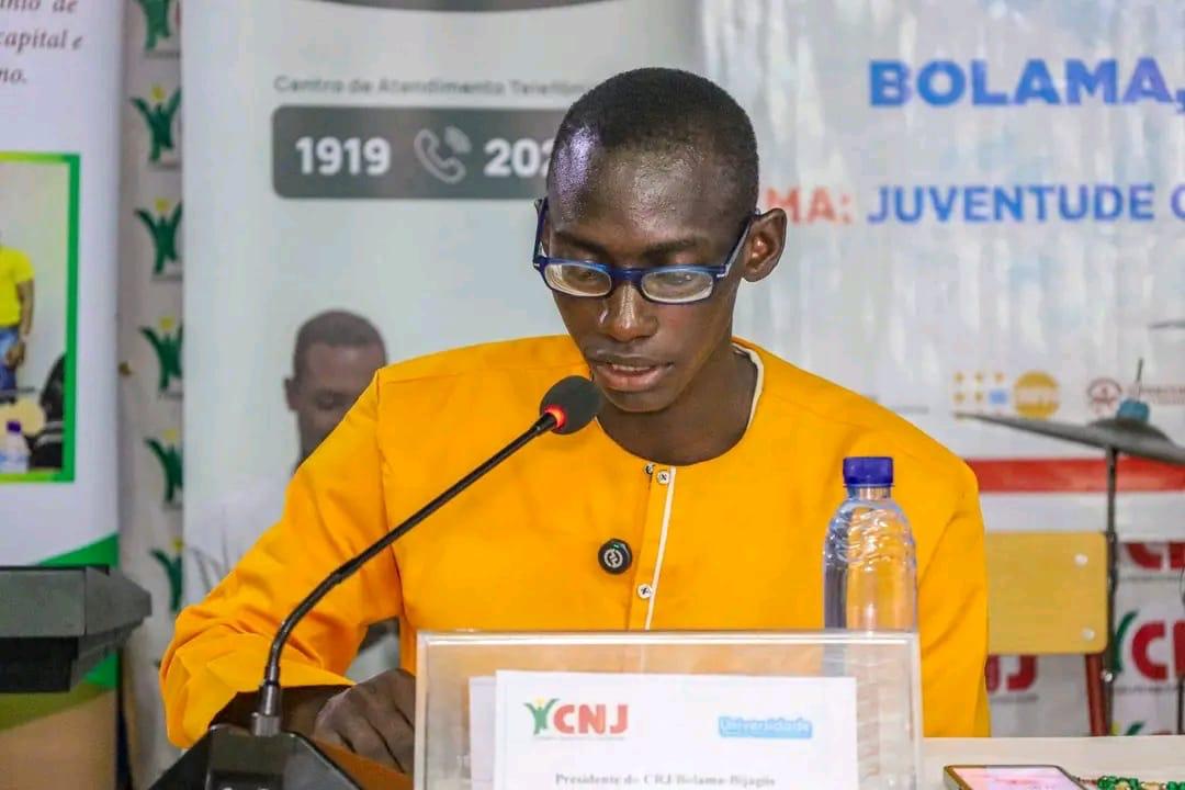 Tumane Danso:“Não se constrói juventude sem oportunidades da  educação”.