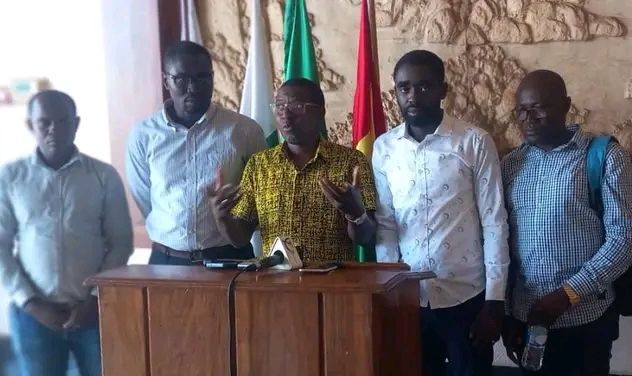 Frente Social rebate coletivo contraditório e  desvenda  segredos