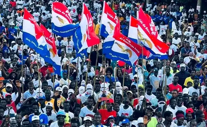 Denunciado  plano de introdução de armas nas casas dos opositores