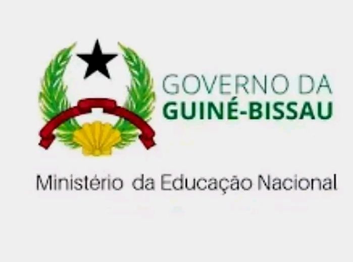 Crise dos Professores: Ministro promete medidas e perito fala de "propaganda"