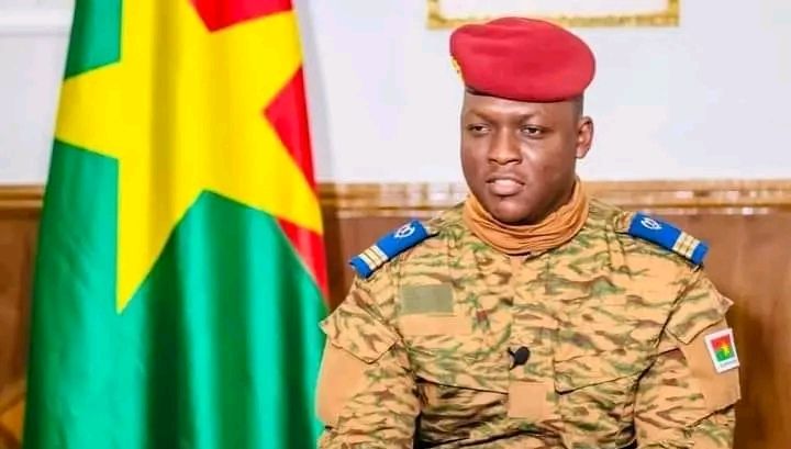 Burkina Faso: Militares acabam com 118 associações cívicas
